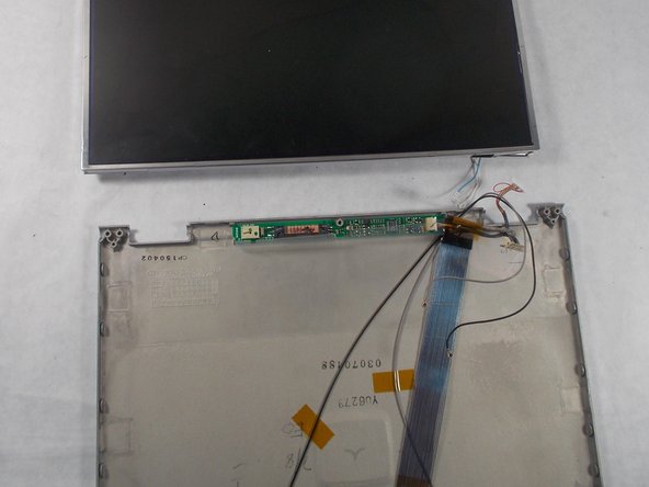Fujitsu Lifebook S6120 Screen Replacement: step 21, image 3 of 3