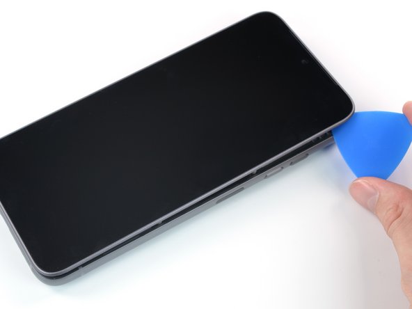 Fairphone 4 Screen Replacement, Slide along the edge: crwdns2935265:08crwdnd2935265:02crwdnd2935265:02crwdne2935265:0