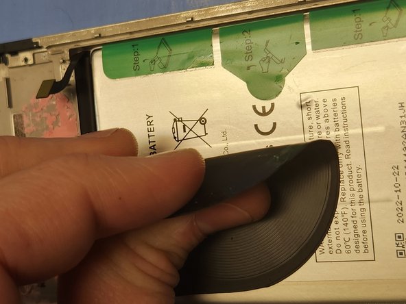 Revvl 6 Pro 5G Screen Replacement, Release the Battery: crwdns2935265:026crwdnd2935265:03crwdnd2935265:03crwdne2935265:0