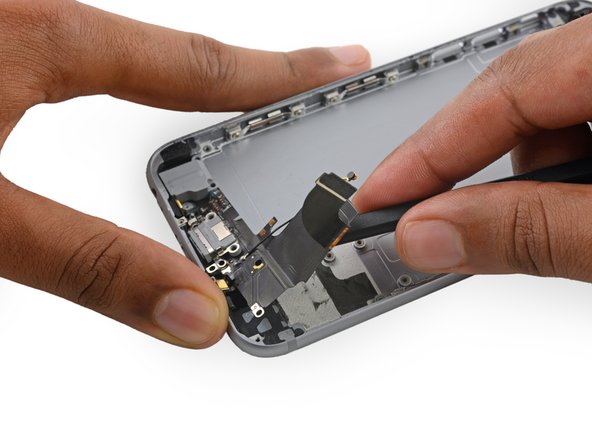 iPhone 6s Rear Case Replacement: crwdns2935265:070crwdnd2935265:03crwdnd2935265:03crwdne2935265:0