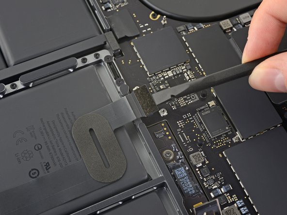 MacBook Pro 16" 2019 Battery Replacement, Disconnect trackpad cable: crwdns2935265:018crwdnd2935265:02crwdnd2935265:02crwdne2935265:0