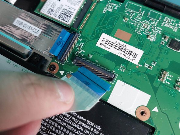 Lenovo 100e Chromebook (1st Gen) Battery Replacement, Disconnnect Daughterboard: crwdns2935265:04crwdnd2935265:02crwdnd2935265:03crwdne2935265:0