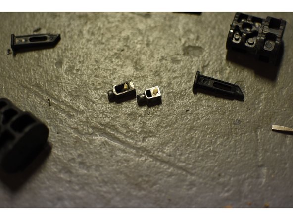 L.L.Bean Rolling Backpack Handle disassembly and lubrication, Lubrication: crwdns2935265:013crwdnd2935265:02crwdnd2935265:02crwdne2935265:0