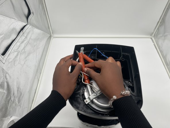 Cuisinart DGB-650 Water Pipe Replacement: crwdns2935265:02crwdnd2935265:03crwdnd2935265:03crwdne2935265:0