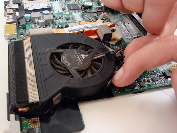 Toshiba Satellite M305D-S4829 Fan Replacement: crwdns2935265:027crwdnd2935265:03crwdnd2935265:03crwdne2935265:0