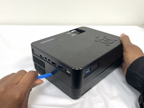 Roconia Q6 Top Cover Replacement: stap 0, afbeelding 2 van 3
