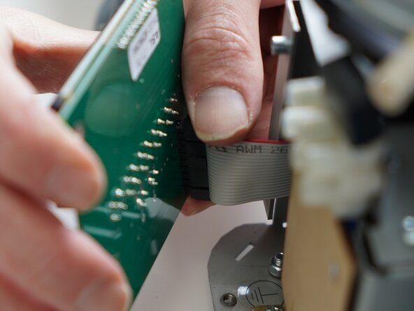 Kaffelogic Nano 7/LINK (A/B/C-N Serial) LCD Board Replacement, Remove ribbon connector: adım 7, 2 resimden 1.