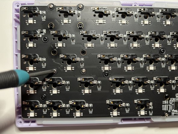 KBD67 Lite R4 Keyboard Keys Replacement, Put stabilizers back onto PCB: crwdns2935265:08crwdnd2935265:03crwdnd2935265:03crwdne2935265:0