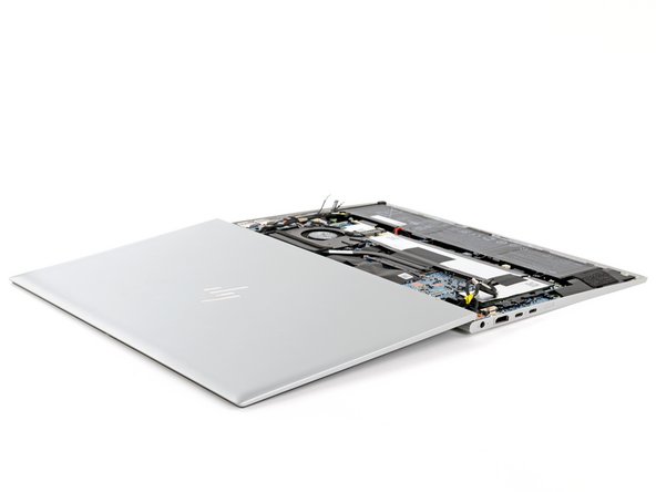 HP EliteBook 840 Aero G8 Display Panel Replacement, Fully open your laptop: crwdns2935265:017crwdnd2935265:02crwdnd2935265:02crwdne2935265:0