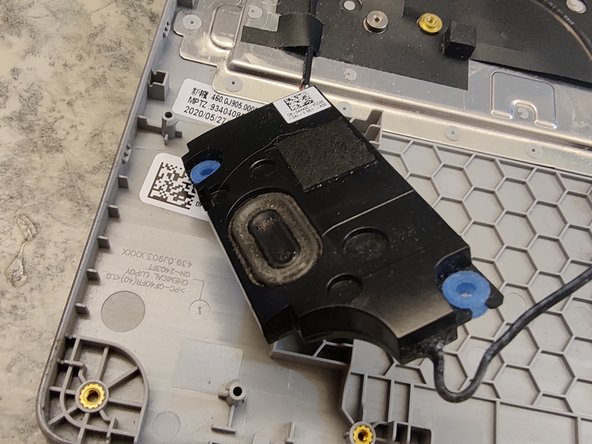 Dell Latitude 3310 Teardown, Speakers: crwdns2935265:012crwdnd2935265:03crwdnd2935265:03crwdne2935265:0