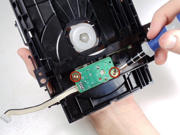 Samsung DVD-P230 Tray Motor Replacement: crwdns2935265:014crwdnd2935265:02crwdnd2935265:02crwdne2935265:0