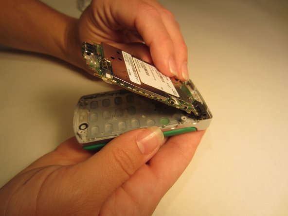 Kyocera Marbl K127 Keyboard Replacement, Install the new keyboard.: crwdns2935265:05crwdnd2935265:03crwdnd2935265:03crwdne2935265:0