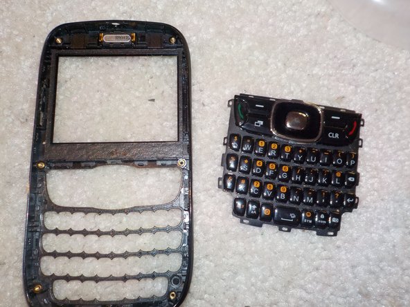 ZTE Z432  Teardown, Front panel: crwdns2935265:03crwdnd2935265:02crwdnd2935265:02crwdne2935265:0