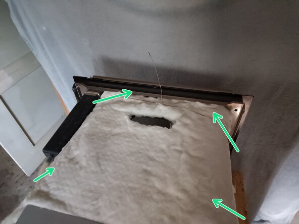 Siemens HLHB26 Steamer Demontage und Austausch der Wärmedämmung: Schritt 31, Bild 2 von 3