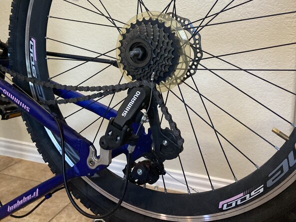 Ozone 500 Mountian Bike Rear Tire Tube Replacement: crwdns2935265:012crwdnd2935265:01crwdnd2935265:02crwdne2935265:0