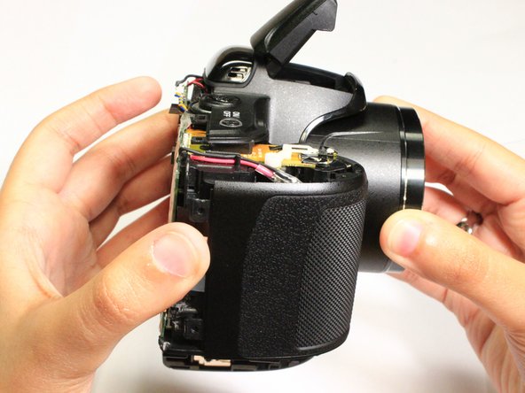 Nikon Coolpix L330 Front Housing Replacement: crwdns2935265:07crwdnd2935265:02crwdnd2935265:03crwdne2935265:0