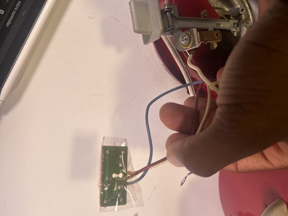 Oster Electric Rice Cooker 4722-000 Disassembly: crwdns2935265:08crwdnd2935265:02crwdnd2935265:03crwdne2935265:0