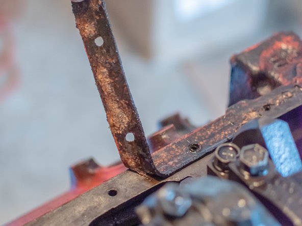 Chevy 305 Engine Main Bearings Replacement: шаг 5, изображение 2 из 2