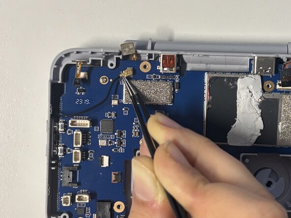 Retroid Pocket Flip Motherboard Replacement, Motherboard: adım 6, 3 resimden 3.