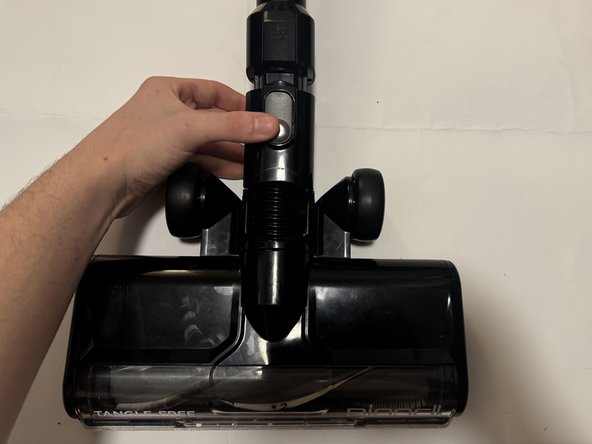 Bissell Vacuum Belt Replacement and Motor Inspection, Disconnect the Head Assembly: crwdns2935265:01crwdnd2935265:02crwdnd2935265:02crwdne2935265:0