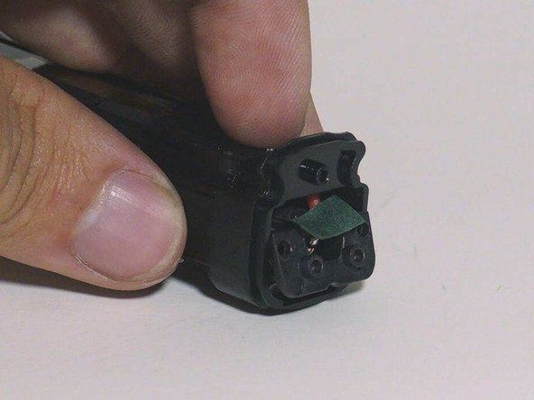 XMAX V3 Pro Disassembly, Positive Battery Terminal Assembly: crwdns2935265:016crwdnd2935265:02crwdnd2935265:03crwdne2935265:0