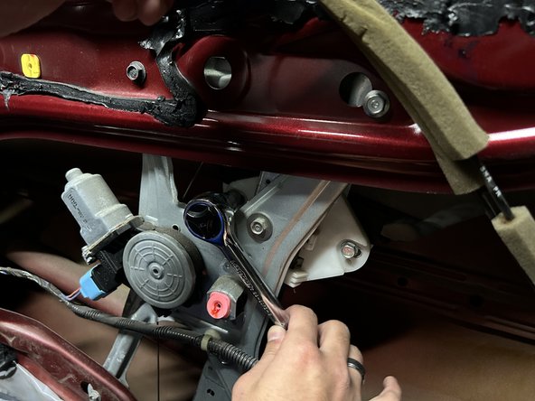 2009 Honda Civic Window Regulator Replacement: crwdns2935265:010crwdnd2935265:02crwdnd2935265:02crwdne2935265:0