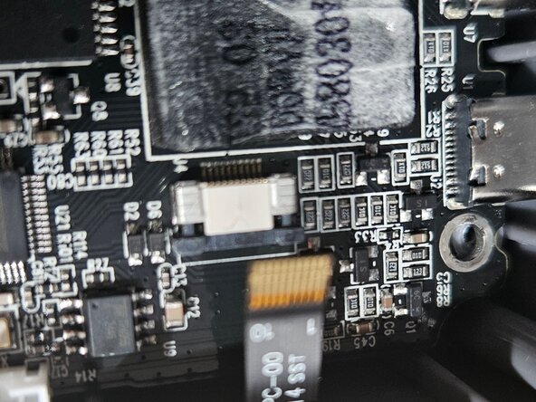 Sonicake Pocket Master Teardown, Remove screen connector: crwdns2935265:04crwdnd2935265:02crwdnd2935265:03crwdne2935265:0