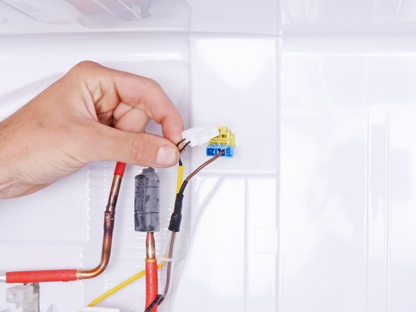 Samsung RF28R7201SG Refrigerator Evaporator Thermistor (Refrigerator Compartment) Replacement: Schritt 11, Bild 2 von 2