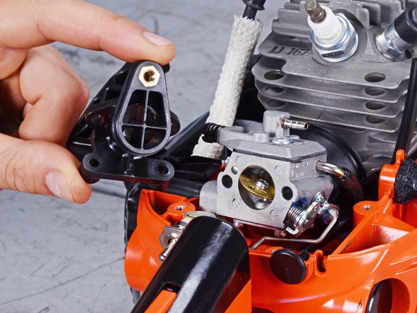 Echo Chain Saw CS4910 2020 Piston Assembly Replacement, Remove the air filter adapter: crwdns2935265:015crwdnd2935265:03crwdnd2935265:03crwdne2935265:0