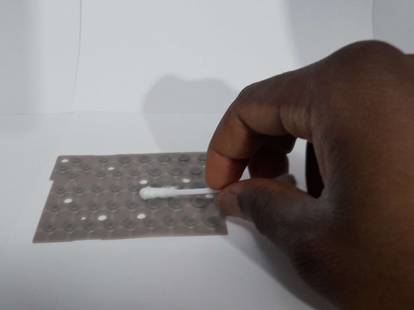 How to fix sticky buttons for a TI-30X IIS: crwdns2935265:07crwdnd2935265:02crwdnd2935265:02crwdne2935265:0