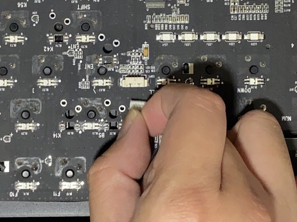 Razer BlackWidow Elite Volume Knob Replacement: crwdns2935265:06crwdnd2935265:03crwdnd2935265:03crwdne2935265:0