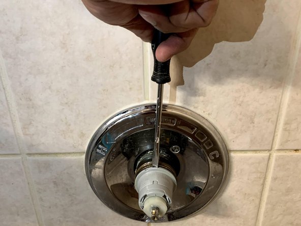 Bath Tub Cartridge Replacement: crwdns2935265:06crwdnd2935265:02crwdnd2935265:03crwdne2935265:0