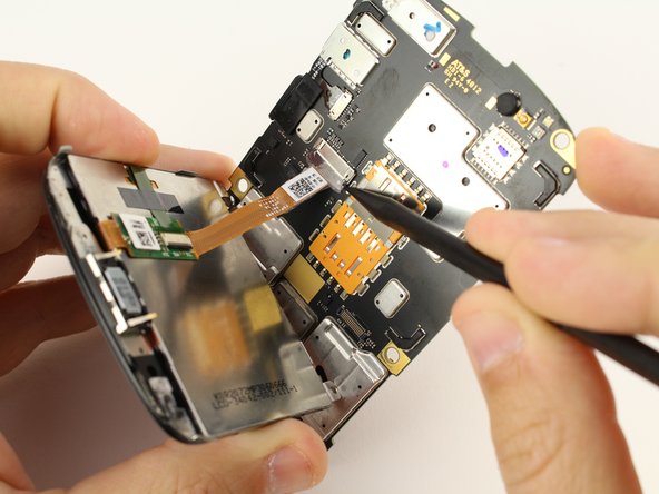 Blackberry Bold 9900 Screen Replacement, Screen: step 13, image 2 of 3