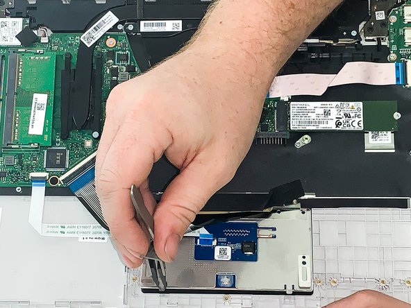 HP 15-ef2025nr Trackpad Replacement: crwdns2935265:07crwdnd2935265:03crwdnd2935265:03crwdne2935265:0