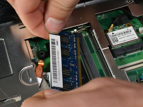 Dell Inspiron M5030 RAM Replacement: crwdns2935265:06crwdnd2935265:03crwdnd2935265:03crwdne2935265:0