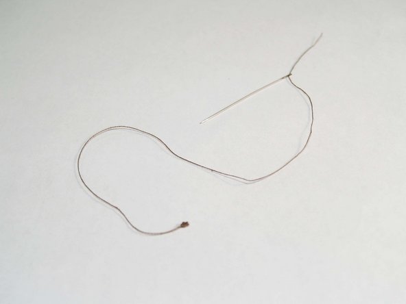 How to Repair a Rip in a Cashmere Scarf: crwdns2935265:03crwdnd2935265:03crwdnd2935265:03crwdne2935265:0