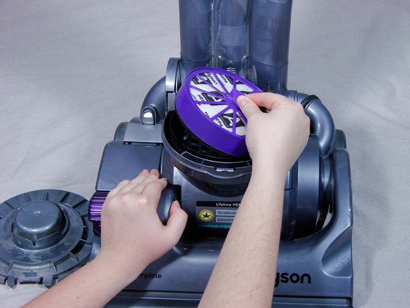 Dyson DC14 Motor Replacement: crwdns2935265:05crwdnd2935265:03crwdnd2935265:03crwdne2935265:0