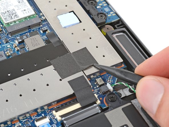 HP EliteBook 840 G9 SSD Replacement, HP EliteBook 840 G9 SSD Shield Tape Peel: crwdns2935265:08crwdnd2935265:02crwdnd2935265:03crwdne2935265:0