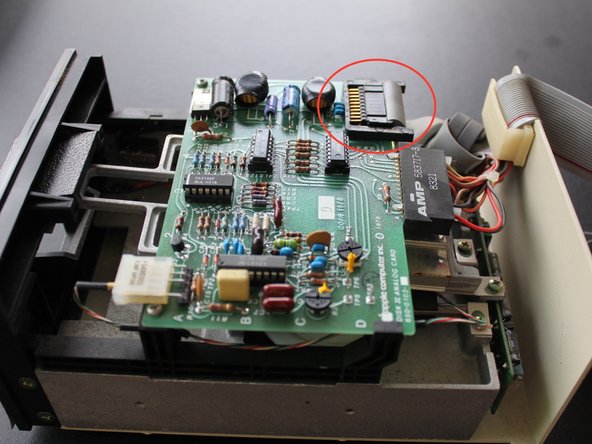 Apple Disk II Floppy Disk Subsystem Teardown and Optical Drive Conversion, Disconnect cables: step 6, image 1 of 3