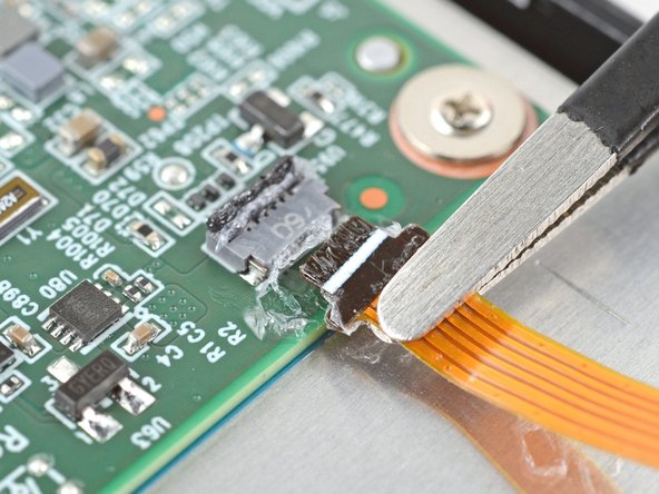 Kobo Clara BW (N365) Screen Replacement, Disconnect the power button: crwdns2935265:021crwdnd2935265:03crwdnd2935265:03crwdne2935265:0