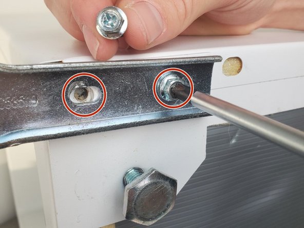 Mini Fridge Hinges Replacement: crwdns2935265:05crwdnd2935265:02crwdnd2935265:02crwdne2935265:0