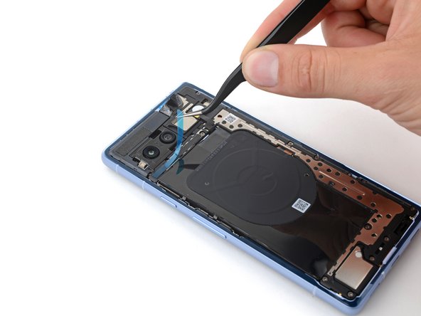 How to Apply Rear Cover Adhesive in Your Google Pixel 7a, Remove the liners: crwdns2935265:010crwdnd2935265:02crwdnd2935265:03crwdne2935265:0
