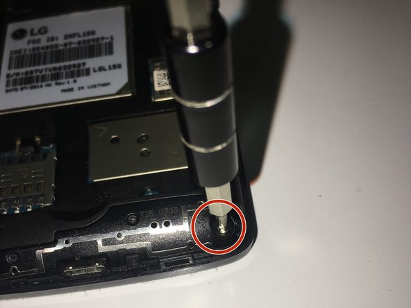 LG Sunrise Midframe Replacement, Lower Back Plastic Piece: crwdns2935265:05crwdnd2935265:01crwdnd2935265:03crwdne2935265:0