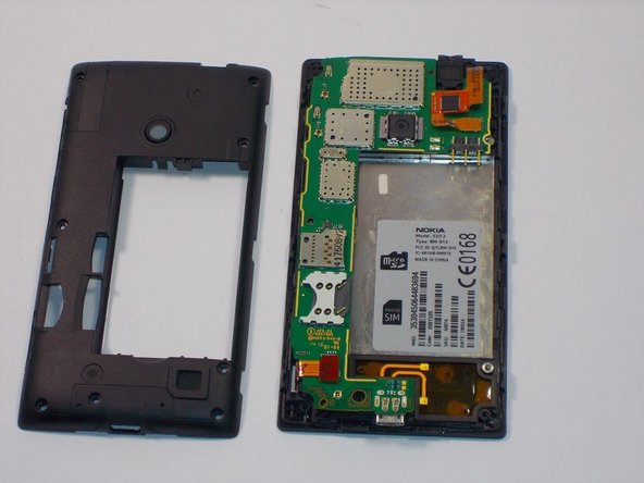 Nokia Lumia 520 Power/Volume Switch Replacement: crwdns2935265:05crwdnd2935265:02crwdnd2935265:02crwdne2935265:0