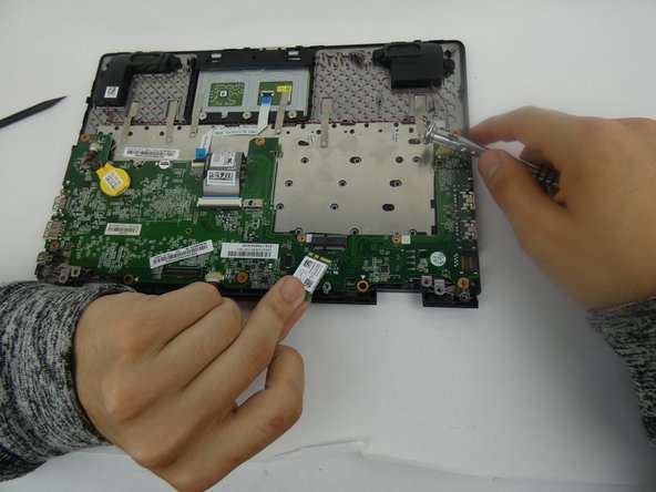 Lenovo IdeaPad Flex 4-1130 Wi-Fi Card Replacement: crwdns2935265:07crwdnd2935265:02crwdnd2935265:02crwdne2935265:0