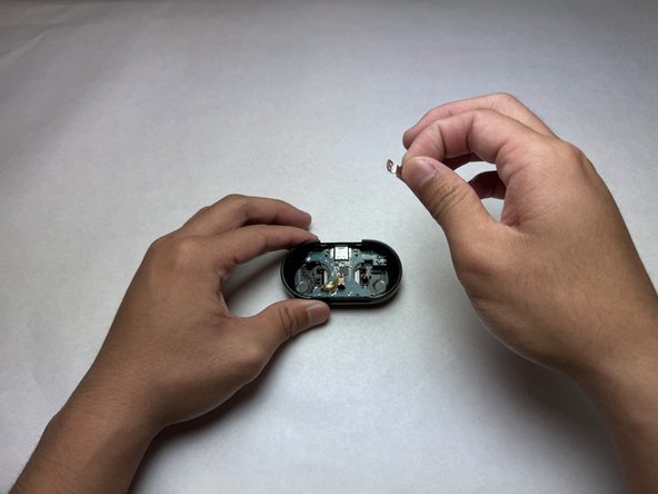 Samsung Galaxy Buds Plus Case Battery Replacement: crwdns2935265:05crwdnd2935265:02crwdnd2935265:03crwdne2935265:0