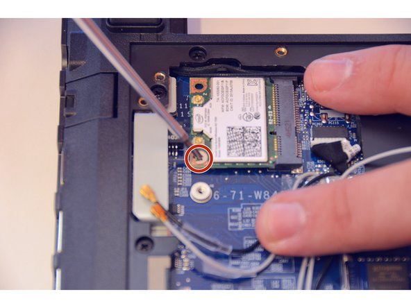 Replace WLAN / Bluetooth chipset, WLAN/Bluetooth Chipset: step 4, image 3 of 3