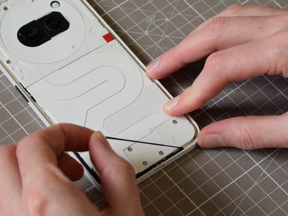 Nothing Phone (2a) Battery Replacement, Remove residue glue: crwdns2935265:036crwdnd2935265:03crwdnd2935265:03crwdne2935265:0