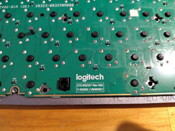 Disassembling Logitech MX Mechanical, (Optional) Remove screws holding PCB: crwdns2935265:05crwdnd2935265:02crwdnd2935265:02crwdne2935265:0