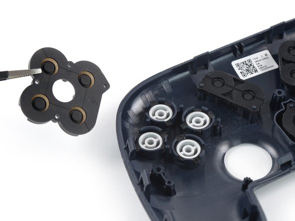 Google Stadia Controller Buttons Replacement, Remove the rubber gasket: passo 19, imagem 2 %32